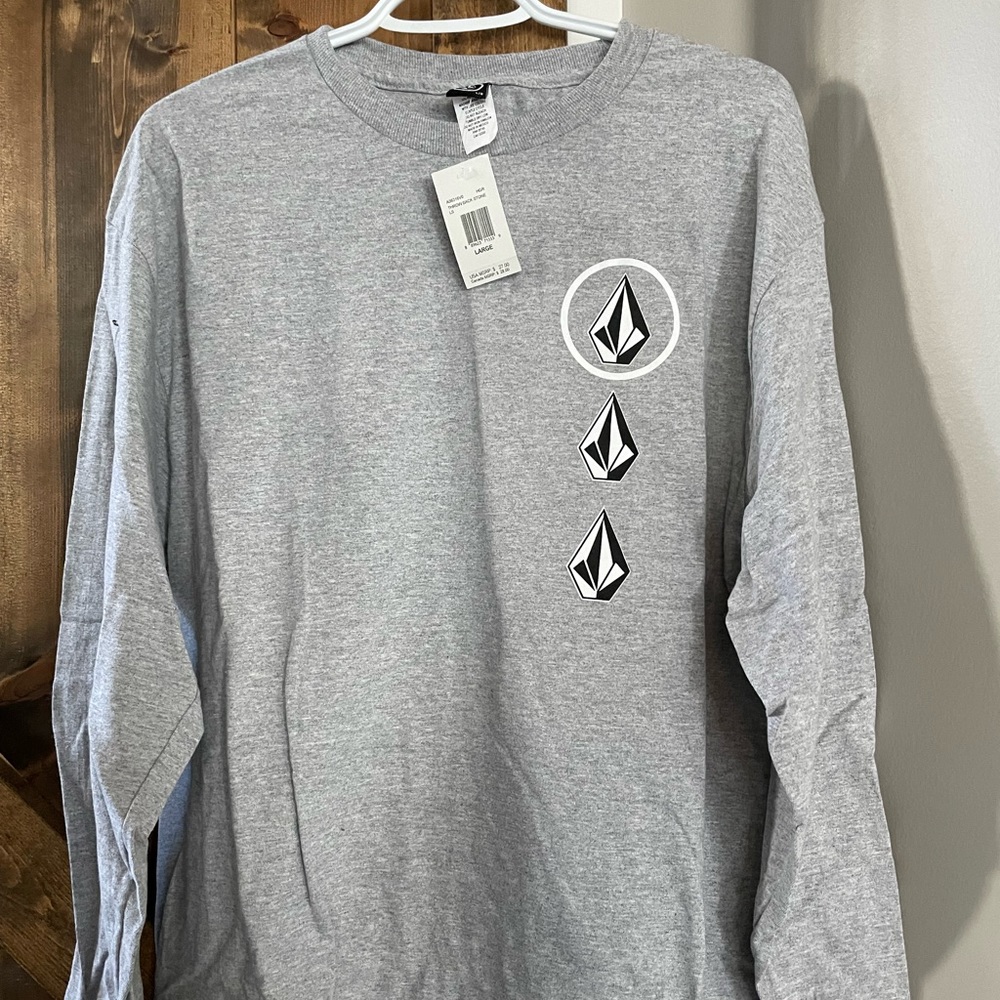 Volcom long sleeve shirt